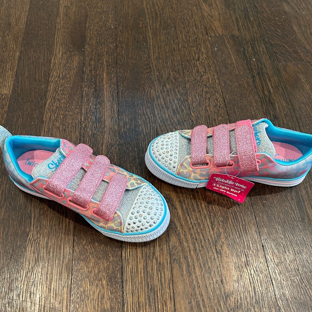 NWOB Sketchers Little Kids Twinkle Toes Size 1
